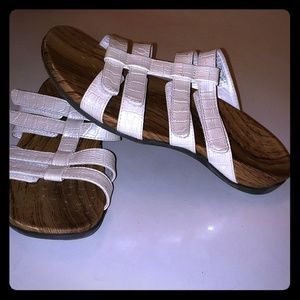 Vonic slip on womens sandals sz 7